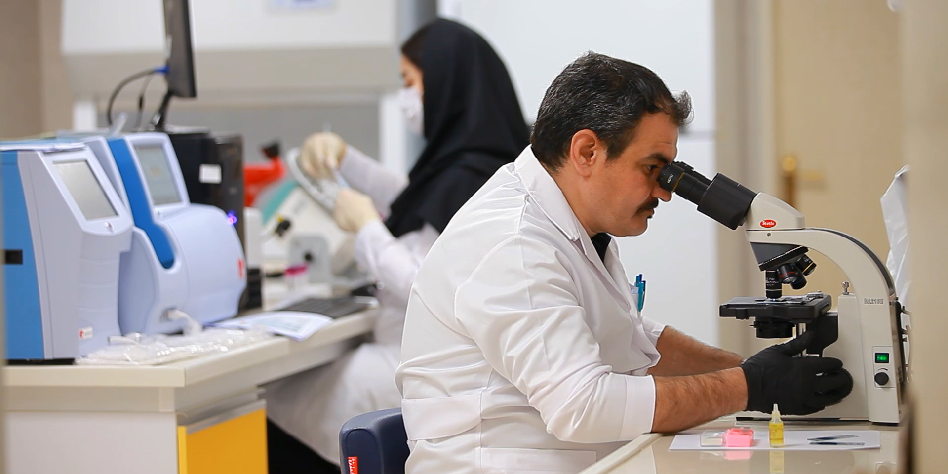 آزمایشگاه مادر زنجان